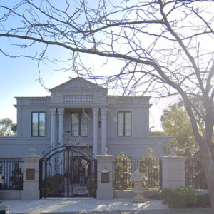 13 Wynard Cres, Balwyn North